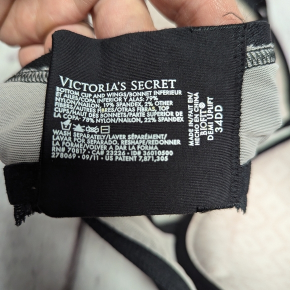 Victoria's Secret Biofit Demi Uplift Bra Womens Size 34DD Black Lace Over - Picture 3 of 6